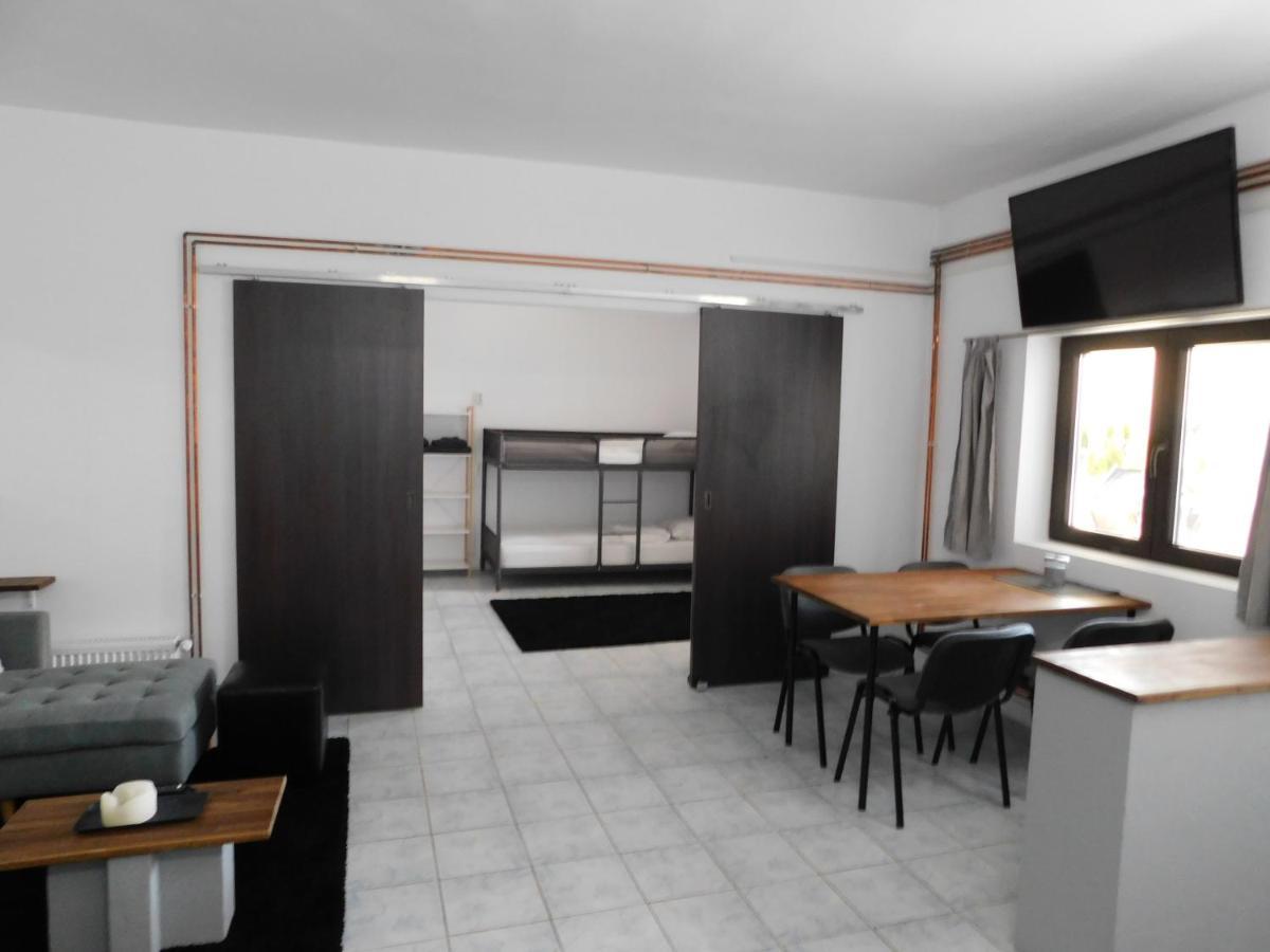 Mountain Vista Suites Zărneşti Exterior foto